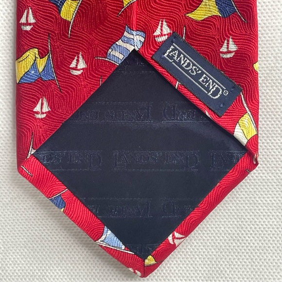 Lands End Nautical Tie 100% Silk Sea Flags Sailboats Boats Pattern Necktie Red - Picture 7 of 13